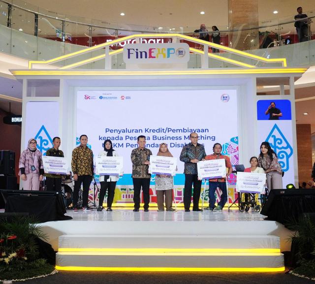 Seremonial penyaluran modal kerja kepada UMKM penyandang disabilitas, Yogyakarta (28/10)