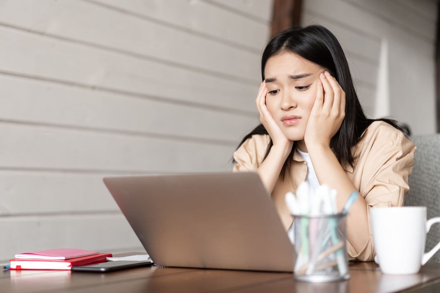 Apa Itu Quarter Life Crisis? Ini Tanda dan Cara Mengatasinya