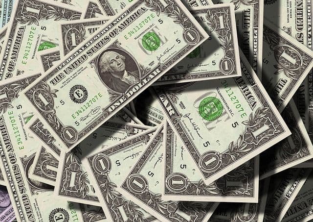 Kenapa Dolar Naik dan Dampaknya bagi Rupiah