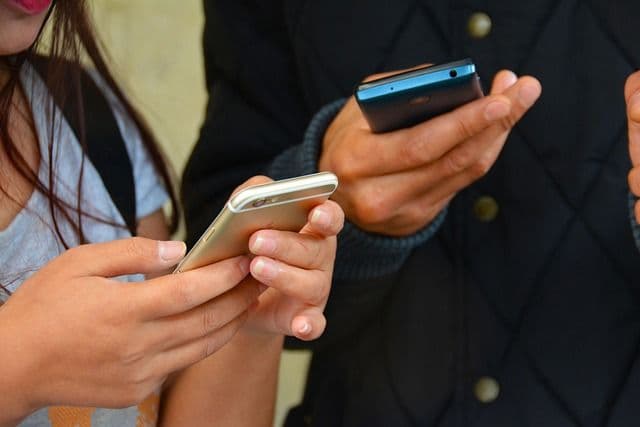 Jual Pulsa sebagai Usaha Harian yang Fleksibel