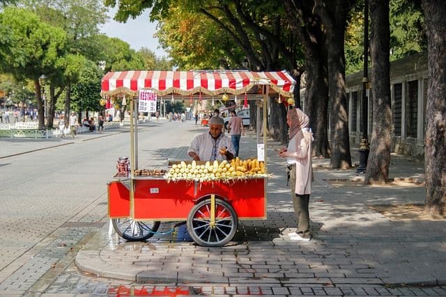 Omset UMKM dan Cara Menaikkan Penjualan Usaha