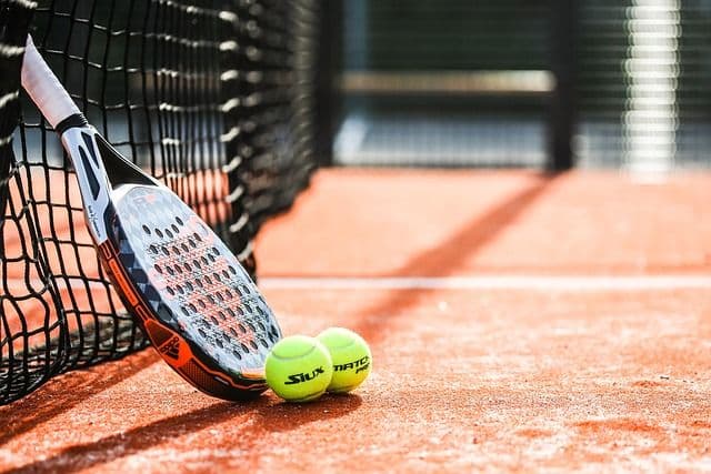 Sewa Lapangan Padel untuk Pemula yang Ingin Mulai