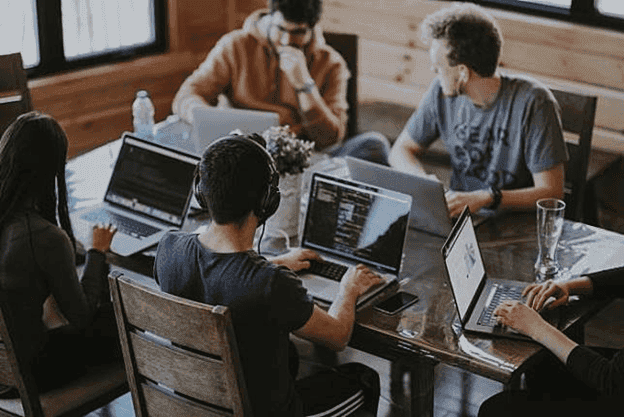 Soft Skill yang Diperlukan Agar Cepat Naik Jabatan