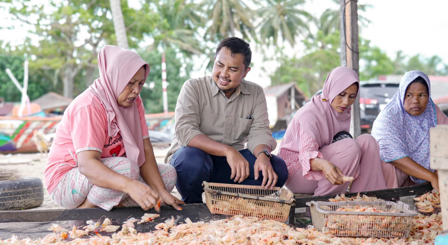 Pemimpin lokal yang penuh kepedulian dan penasihat berpengalaman